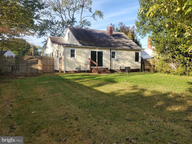 73 UPLAND AVE, Dover, DE 19901