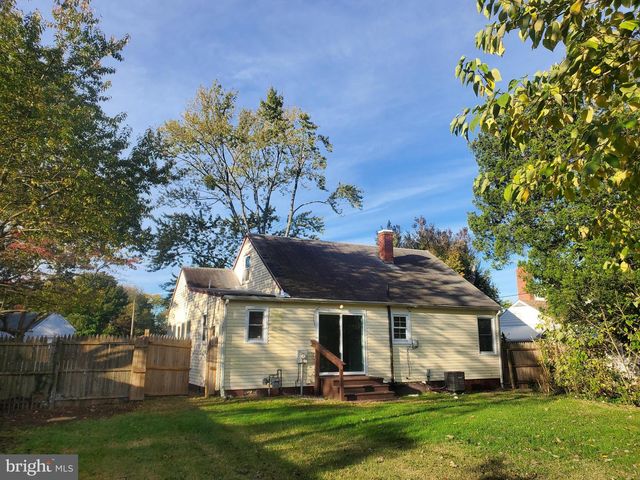 73 UPLAND AVE, Dover, DE 19901