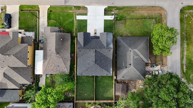 4554 Newberry Street A, Houston, TX 77051