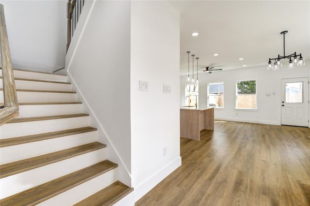 4554 Newberry Street A, Houston, TX 77051