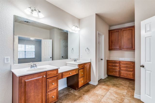 5813 Stone Mountain Road, The Colony, TX 75056