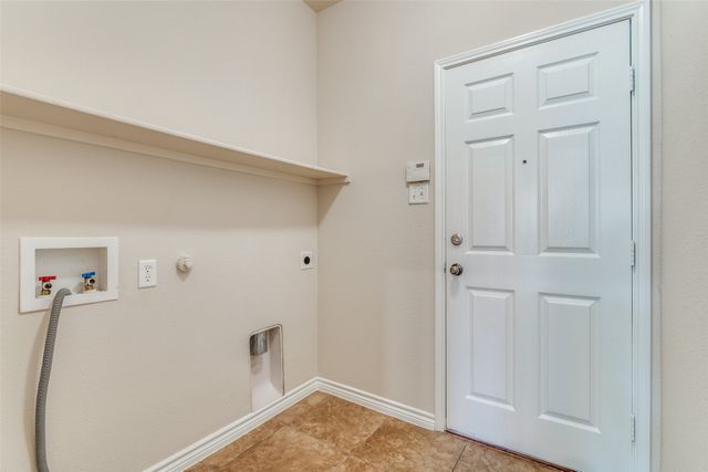 5813 Stone Mountain Road, The Colony, TX 75056