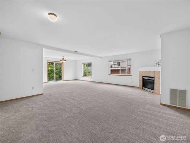 3925 152nd Pl SE, Bothell, WA 98012