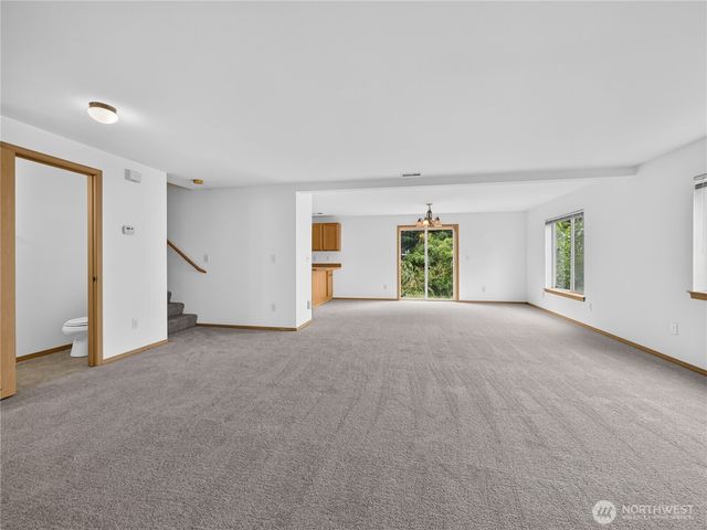 3925 152nd Pl SE, Bothell, WA 98012