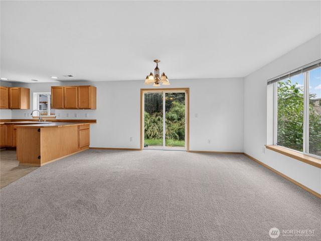 3925 152nd Pl SE, Bothell, WA 98012