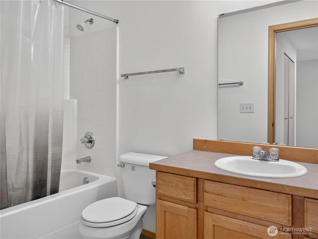 3925 152nd Pl SE, Bothell, WA 98012
