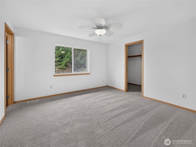 3925 152nd Pl SE, Bothell, WA 98012