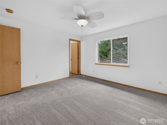 3925 152nd Pl SE, Bothell, WA 98012
