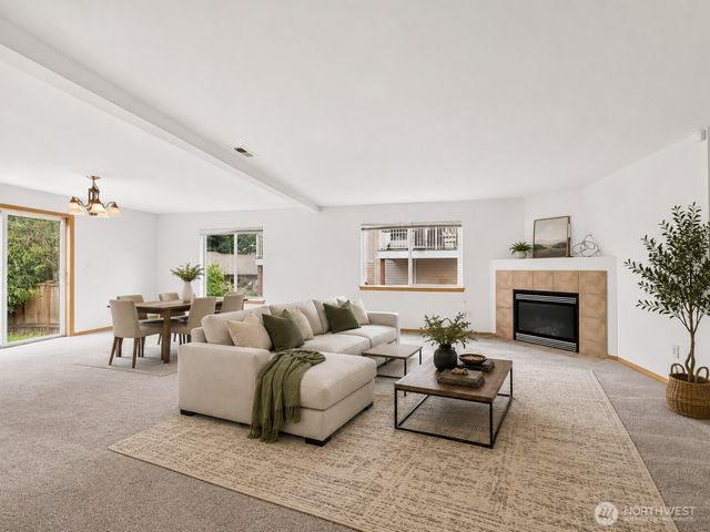 3925 152nd Pl SE, Bothell, WA 98012