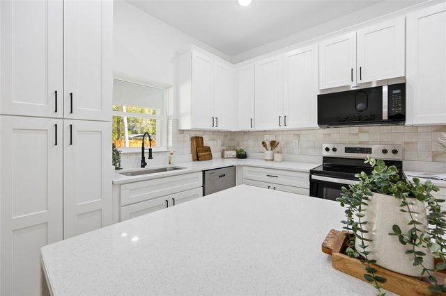 2116 W BEACH PLUM DRIVE, Citrus Springs, FL 34434