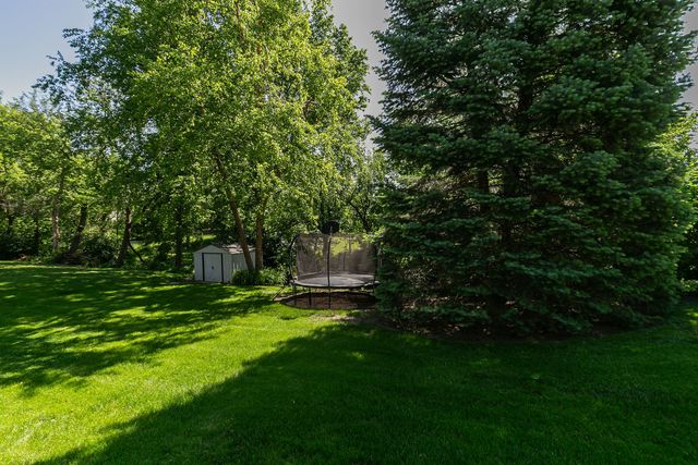 4322 W LOMBARD Street, Davenport, IA 52804