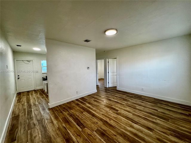 609 NW 2nd Ave 1, Hallandale Beach, FL 33009