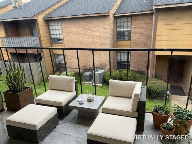 9090 S Braeswood Boulevard 48, Houston, TX 77074