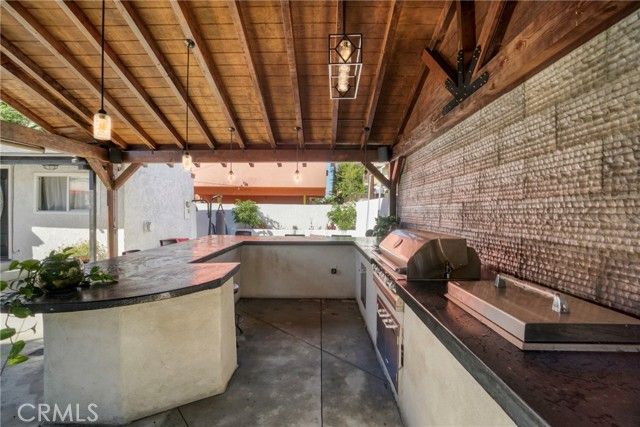 919 W 49th, Los Angeles, CA 90037