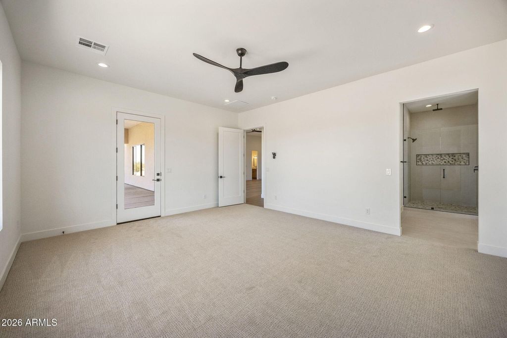 Image 24 of property listing at 22272 W ROY ROGERS Road, Wittmann, AZ 85361
