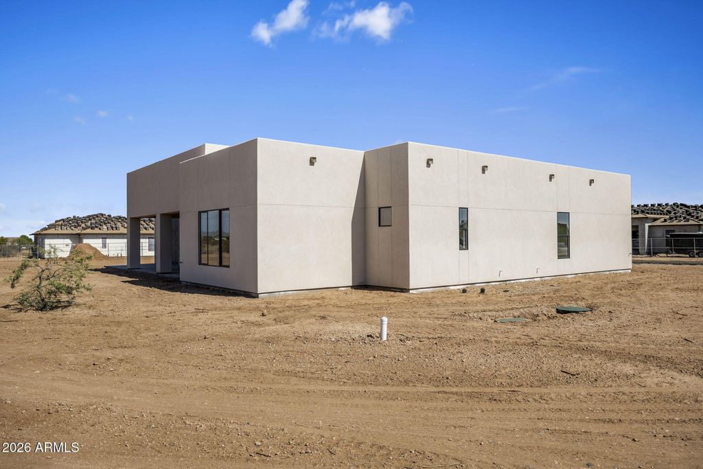Image 40 of property listing at 22272 W ROY ROGERS Road, Wittmann, AZ 85361