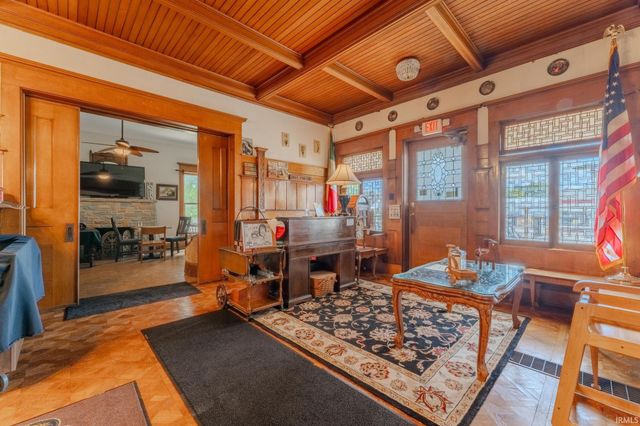 908 S Washington Street, Marion, IN 46953