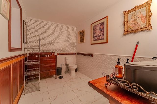 908 S Washington Street, Marion, IN 46953