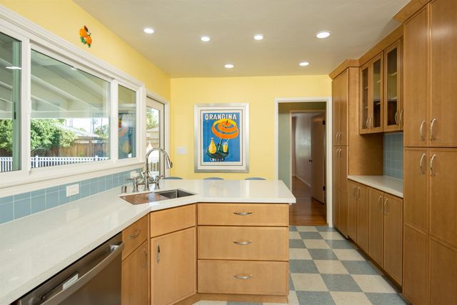 421 Bonita Ave, Modesto, CA 95354
