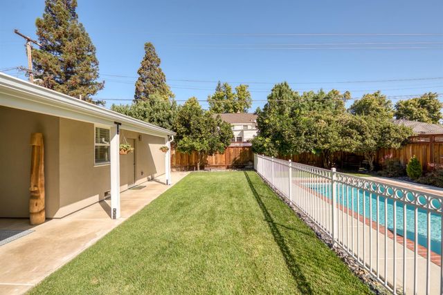 421 Bonita Ave, Modesto, CA 95354