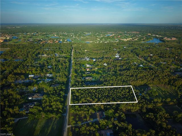 6732 Sandalwood LN, Naples, FL 34109