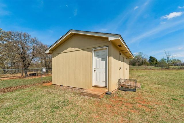 10170 E Post Oak Road, Noble, OK 73068