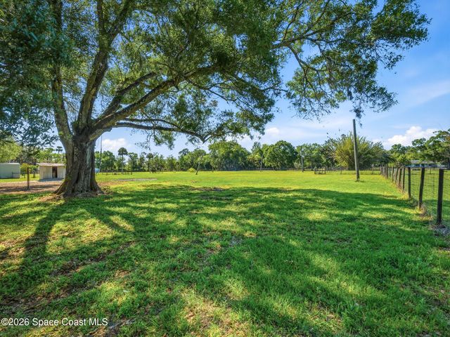 479 Maytown Road, Oak Hill, FL 32759