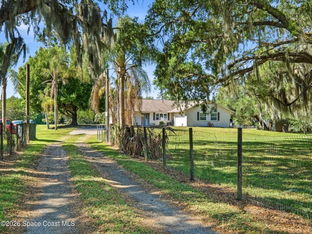 479 Maytown Road, Oak Hill, FL 32759