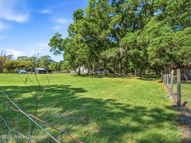 479 Maytown Road, Oak Hill, FL 32759