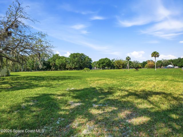 479 Maytown Road, Oak Hill, FL 32759