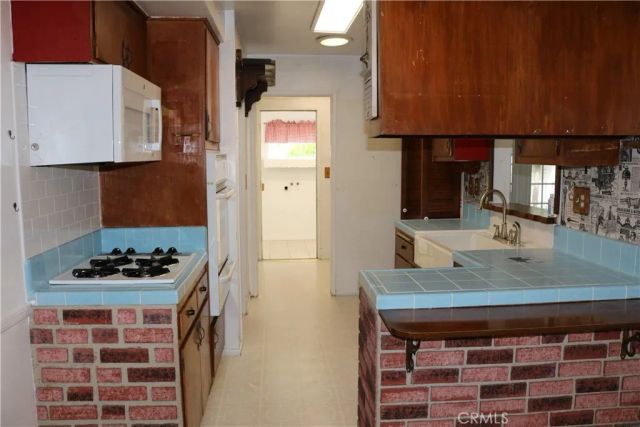 1354 Hallwood Court, Upland, CA 91786