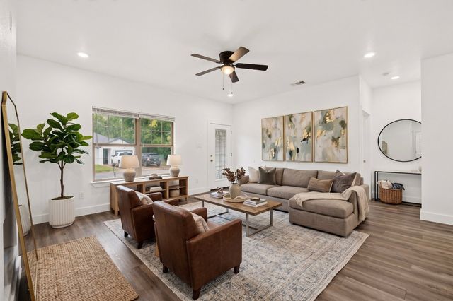 110 Ross Street, Sulphur Springs, TX 75482
