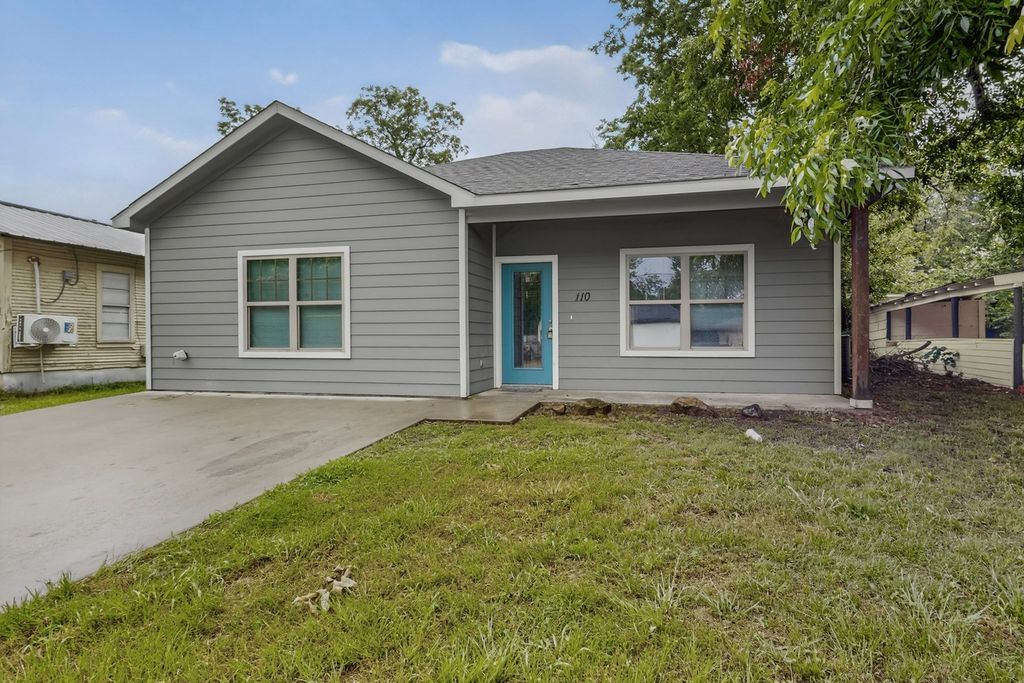 110 Ross Street, Sulphur Springs, TX 75482