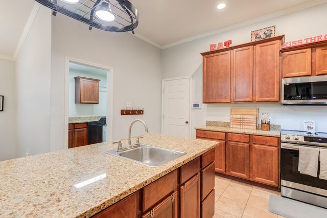 12503 Hartford Avenue, Lubbock, TX 79423