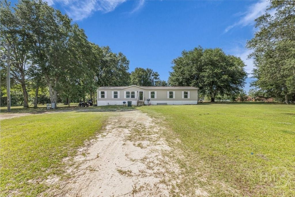 523 White Road SE, Ludowici, GA 31316