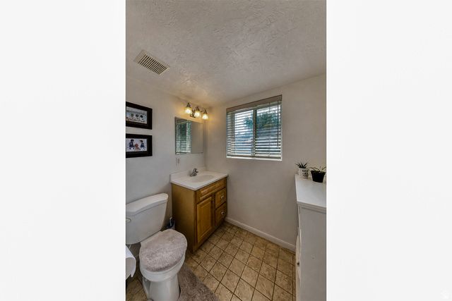 9990 ALBURY RD, Sandy, UT 84092