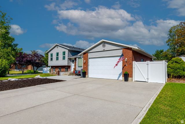 9990 ALBURY RD, Sandy, UT 84092