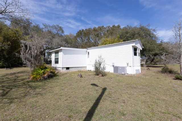 1824 MARION COUNTY ROAD, Weirsdale, FL 32195