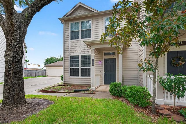 16854 Pine Castle Drive, Houston, TX 77095