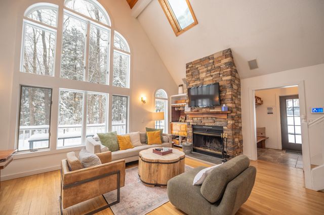 34 Binney Brook Road, Wilmington, VT 05363