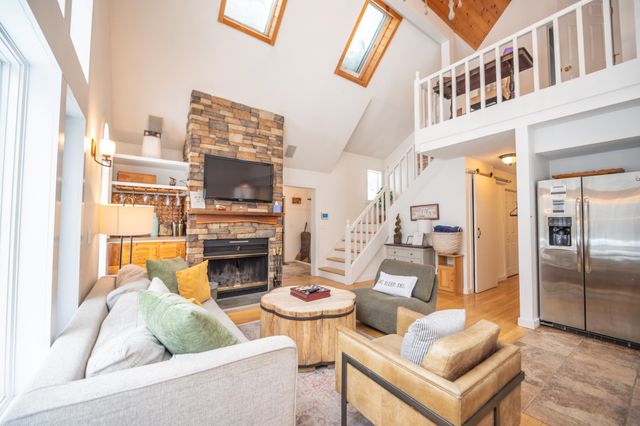 34 Binney Brook Road, Wilmington, VT 05363