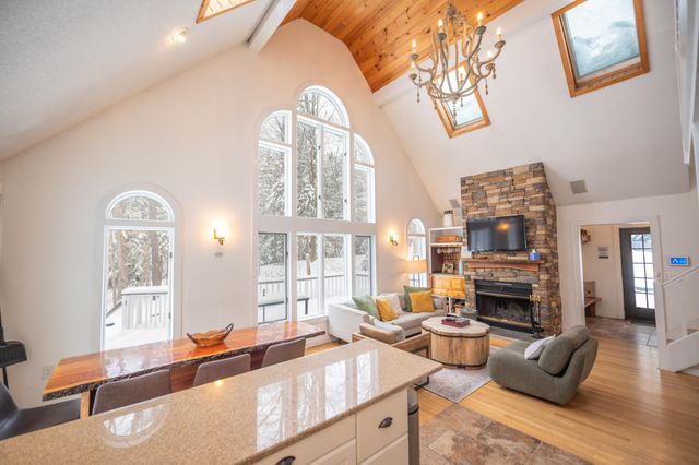 34 Binney Brook Road, Wilmington, VT 05363