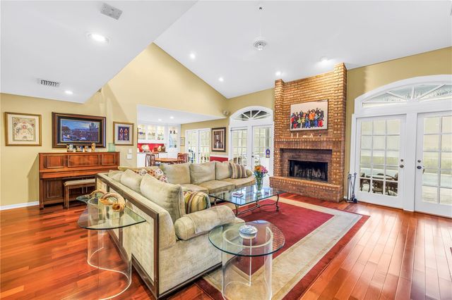 12383 WINDTREE BOULEVARD, Seminole, FL 33772