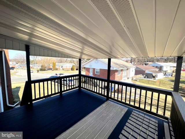 1 CARRIAGE LAMP CT, Baltimore, MD 21234