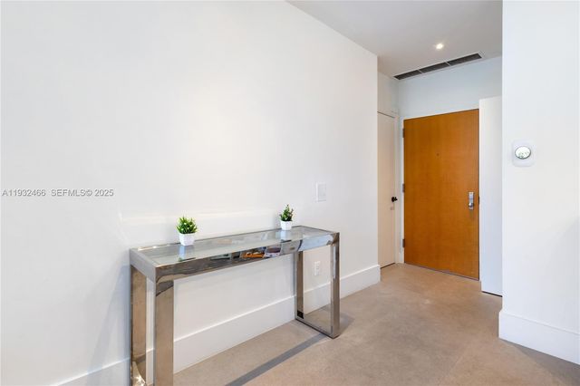 21205 Yacht Club Drive 304, Aventura, FL 33180