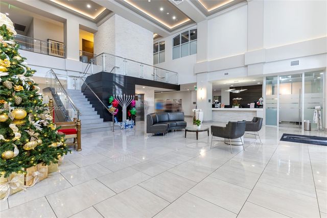 21205 Yacht Club Drive 304, Aventura, FL 33180