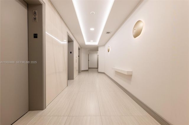 21205 Yacht Club Drive 304, Aventura, FL 33180