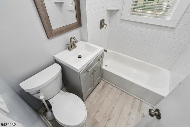 9 Lombardy Pl, Maplewood Twp., NJ 07040