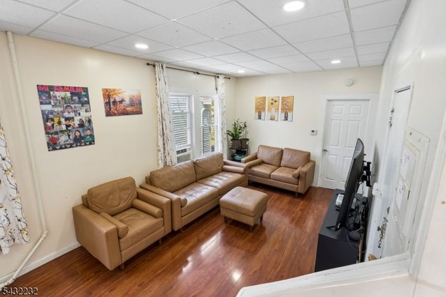 9 Lombardy Pl, Maplewood Twp., NJ 07040