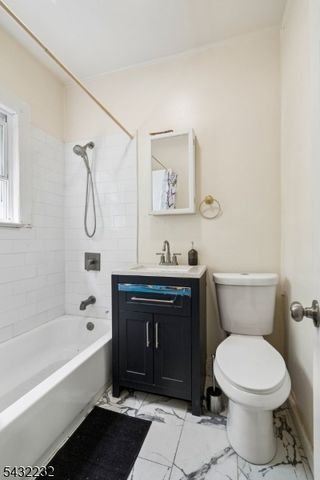 9 Lombardy Pl, Maplewood Twp., NJ 07040